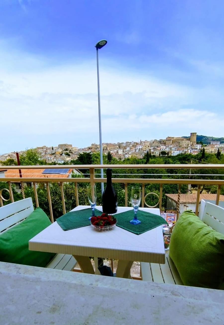 Comfort, Parcheggio E Balcone Su Tricarico In Basilicata, Io Sono Qui المظهر الخارجي الصورة